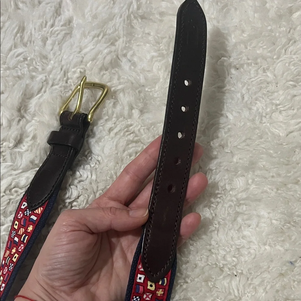Like New - Vineyard Vines Kids Stylish Belt - Genuine Leather 26